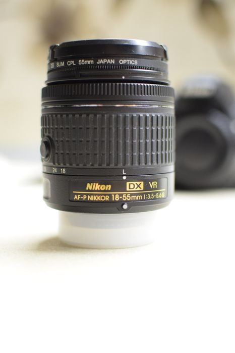Nikon D3300 și obiectiv 18-55mm