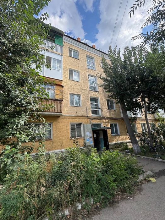 Продам 2 комнатную квартиру