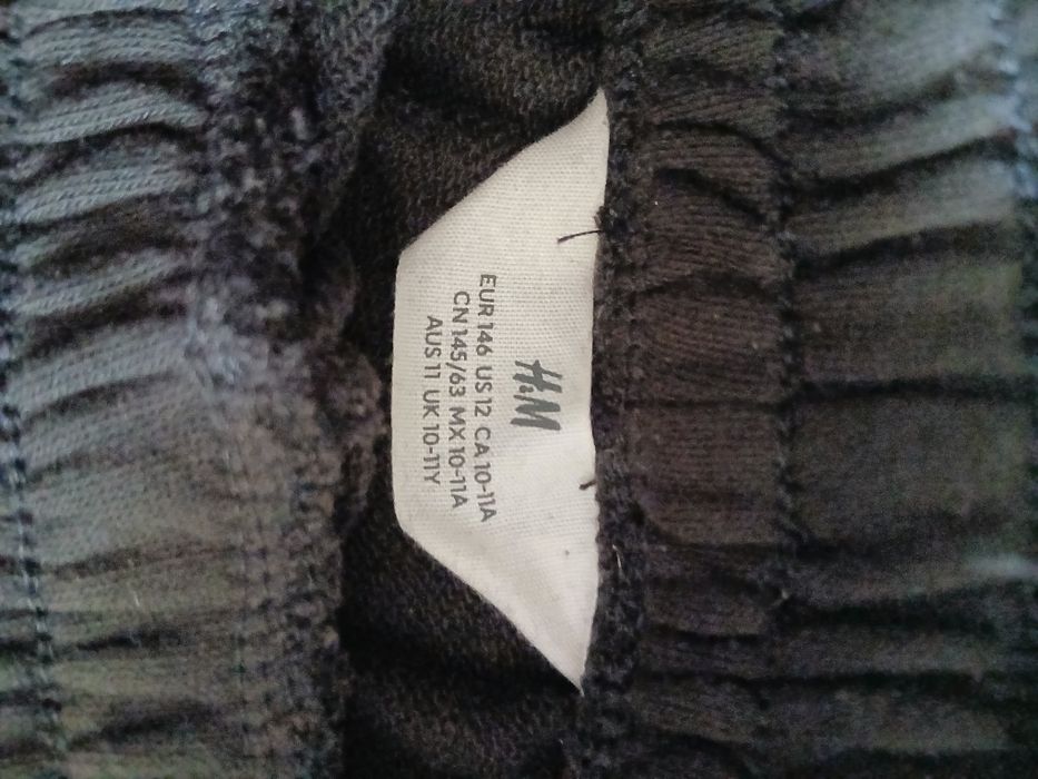 Vând șort ptr.băiat