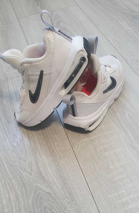 Adidasi copii nike marimea 26