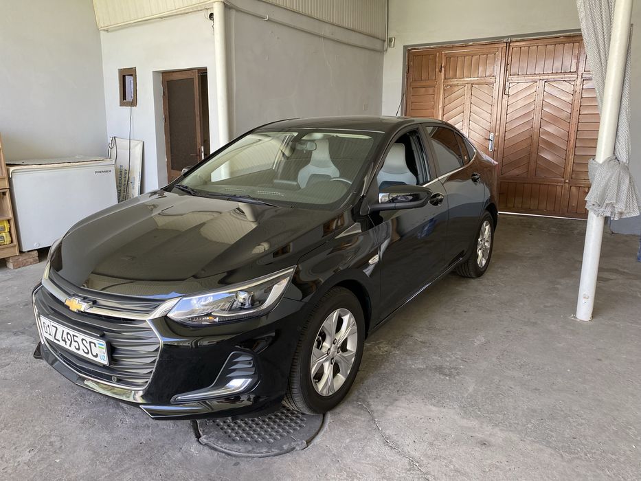 Chevrolet onix premier