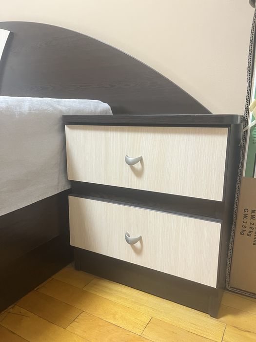 Спалня 160х200 с нощни шкафчета и матрак