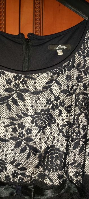 Официална рокля със сако