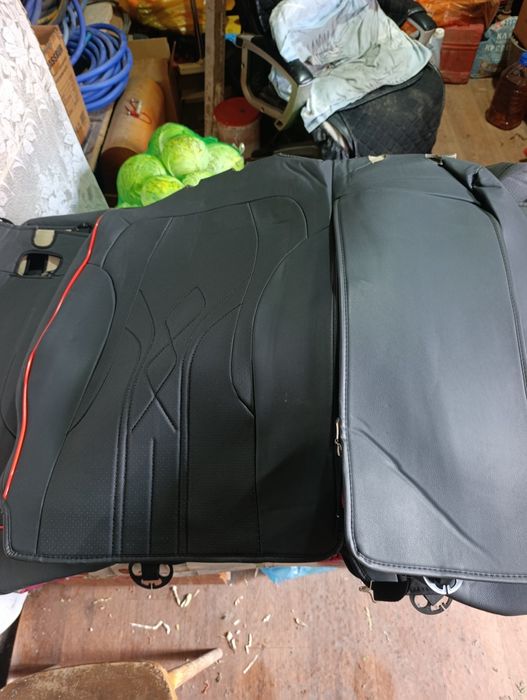 Чехлы оригинал на Джили Атлас