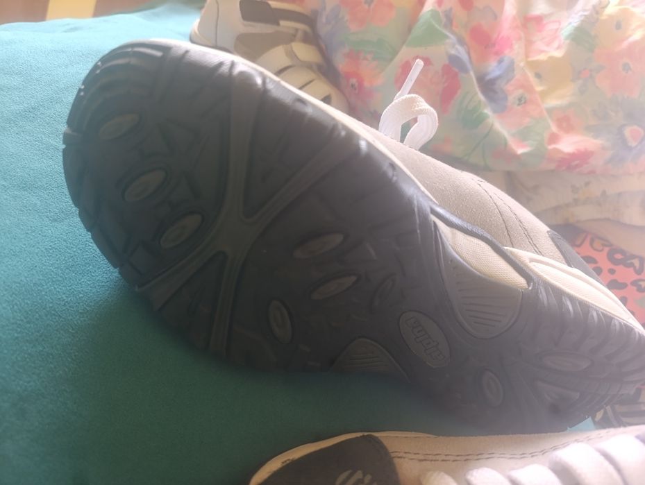 Adidasi pielePUMA roz36, Alpina NOI de tot