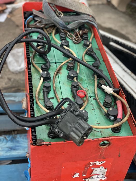 Stivuitor Linde electric+statie incarcare