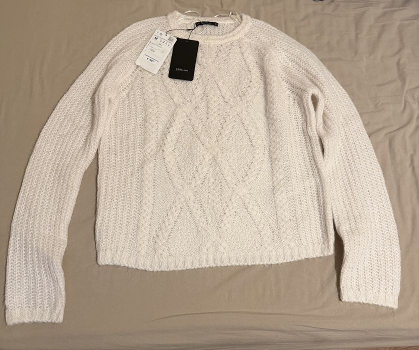 Vand lot angro urgent haine Zara cu eticheta  3500 lei