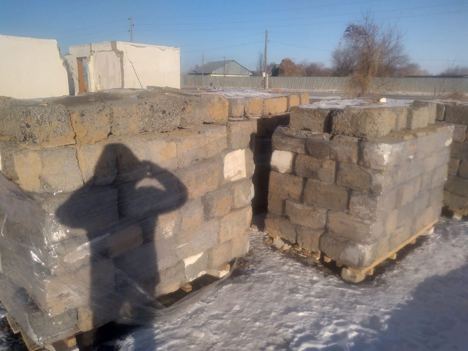 Шлакаблок кірпіш