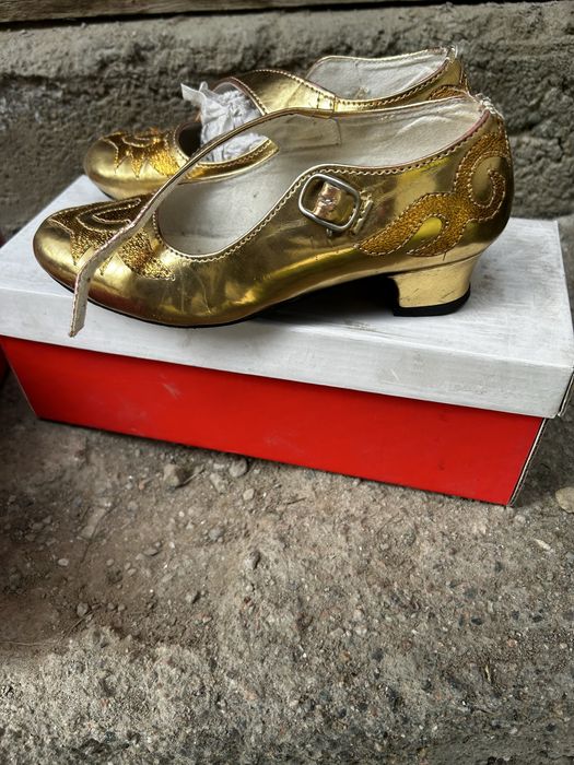 Туфли танцевальные