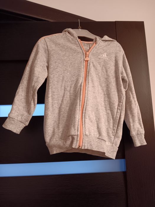 Vând bluză de trening copii