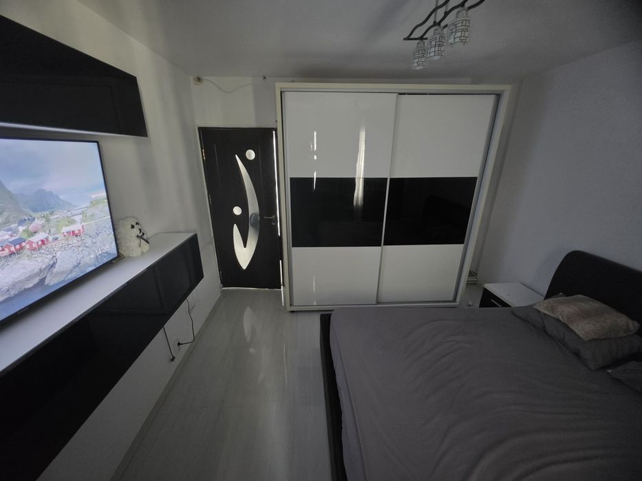 Apartament 4 camere, bvd. Nicolae Titulescu - DECOMANDAT