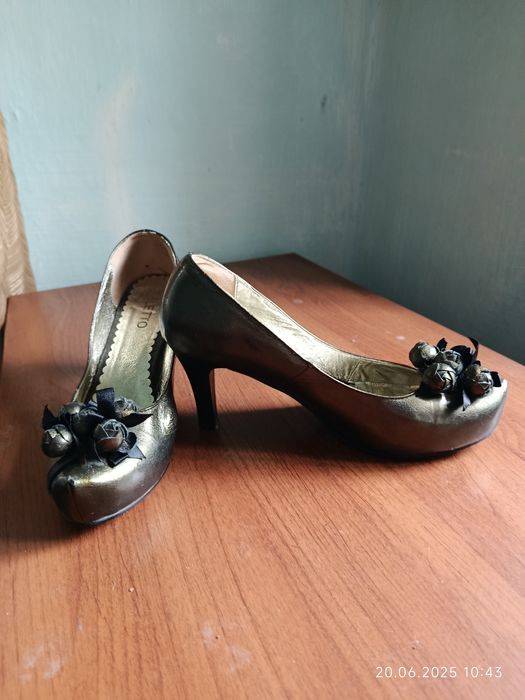 Обувь женская,37 размер