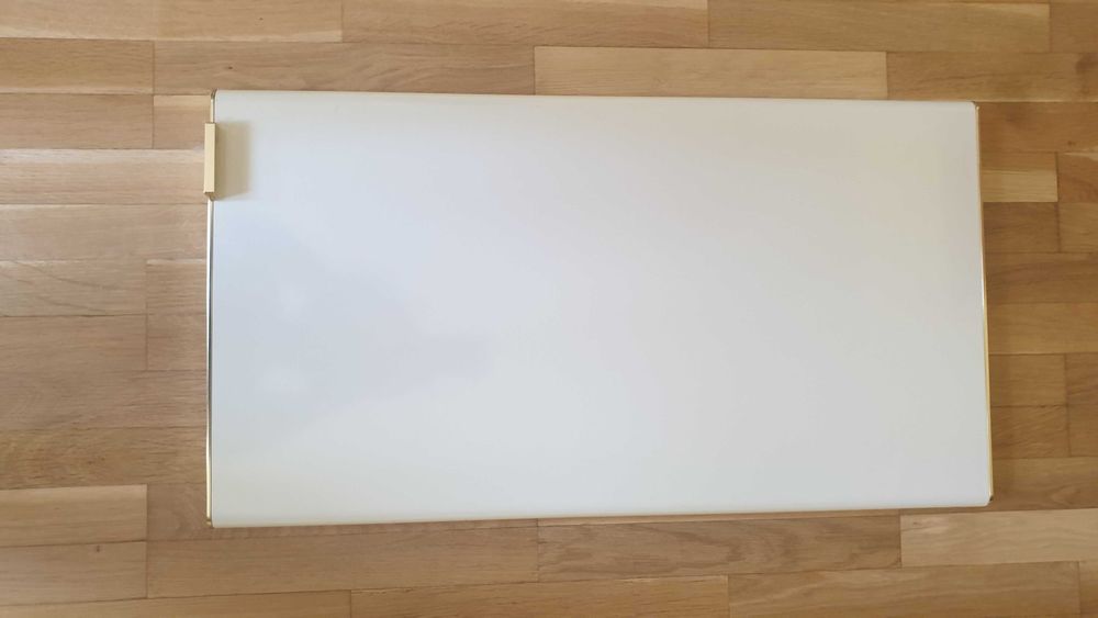 Продавам нови италиански вратички за кухненски шкафове .