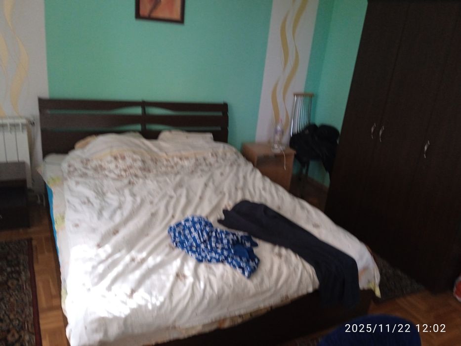 Самостоятелна стая под наем в Горна баня