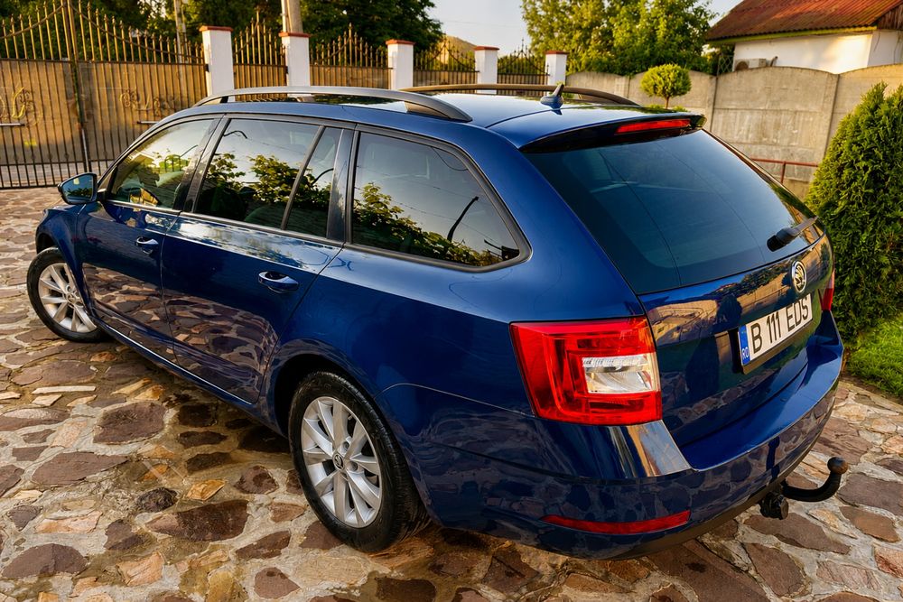 SKODA Octavia 2018 — imagine 3