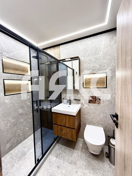 Тристаен луксозно обзаведен апартамент в кв. Манастирски ливади с въз