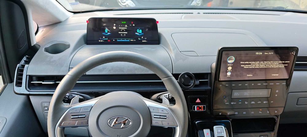 Продавам Hyundai Staria Premium 4x4 2.2 6+1