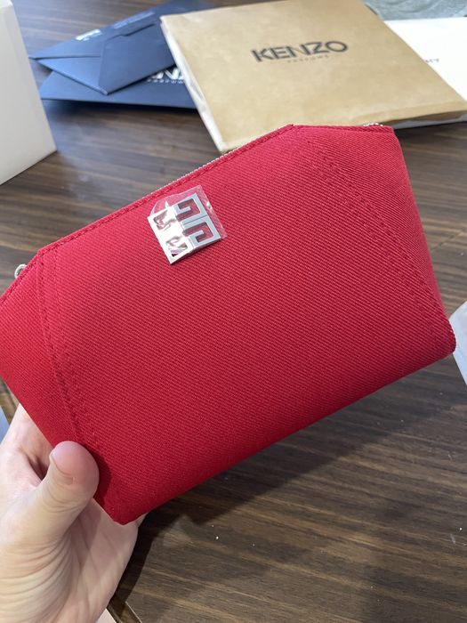 Косметички Dior& Givenchy