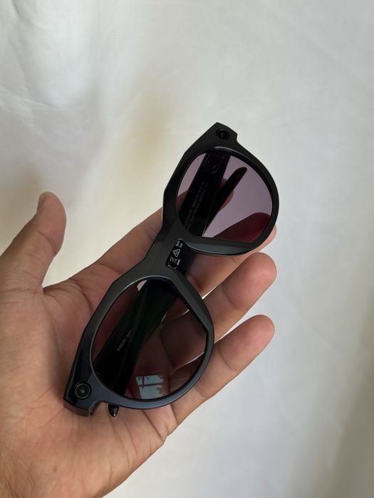 Oakley Meta HSTN