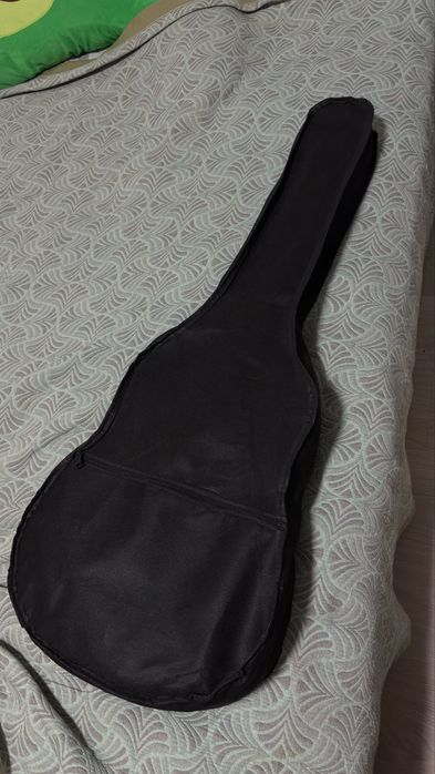 Гитара аккустическая