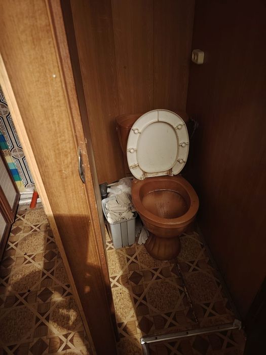 Сдам комнату в общежитие район уюта,.