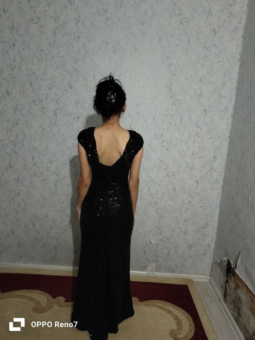 Платье вечерниее