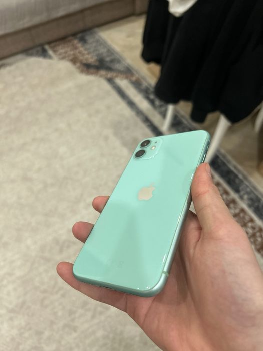   iPhone 11 128GB 