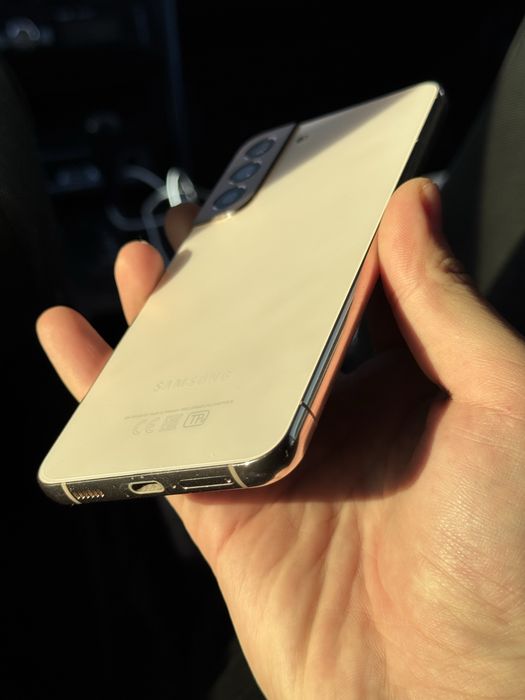 Samsung Galaxy S22 Plus  идеал