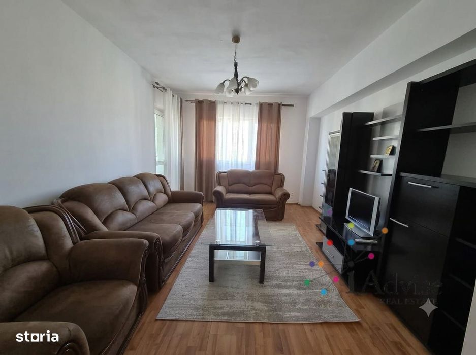 Apartament de 3 Camere pe Două Fețe, cu 2 Băi, 2 Balcoane și 2 Locuri — fotografia 1