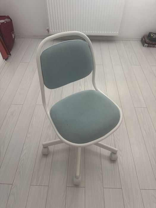 Scaun birou copii IKEA ÖRFJÄLL reglabi