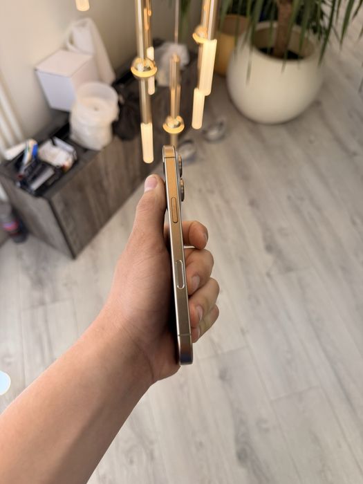 IPhone: 16 pro 256gb