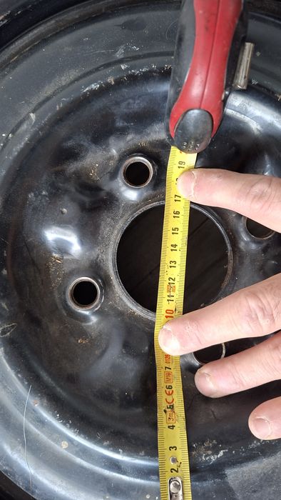 Патерици-резервна гума