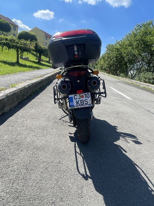 Suzuki V Strom DL 100