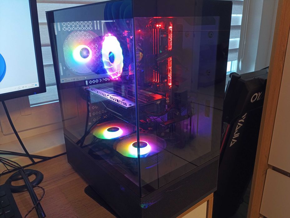 Геймърски компютър Ryzen 7