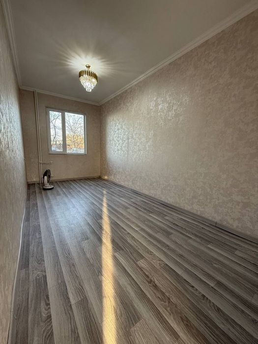 Uy sotiladi 2xona 1 etaj