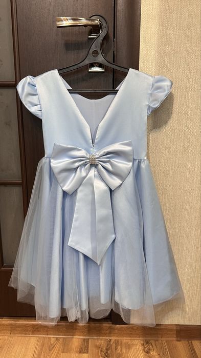 Детское  нарядное платье для девочки