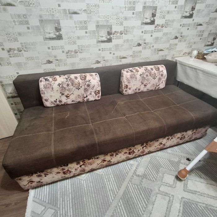 Продам диван размер 190*90