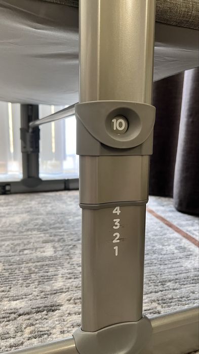 кровать-манеж Joie