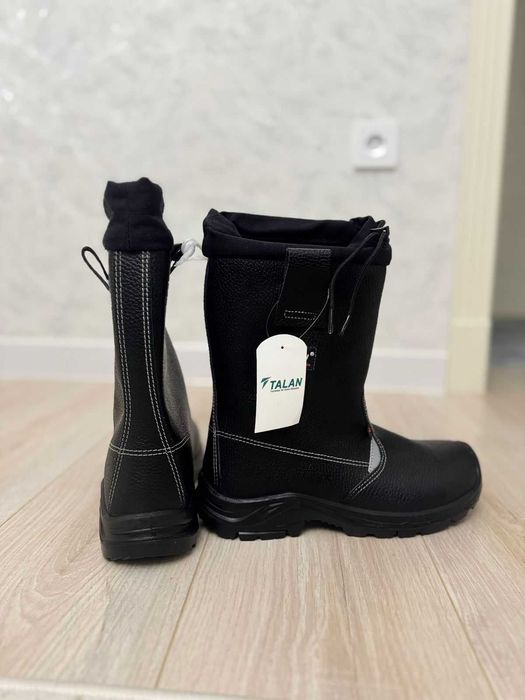 Зимние сапоги. 40размер