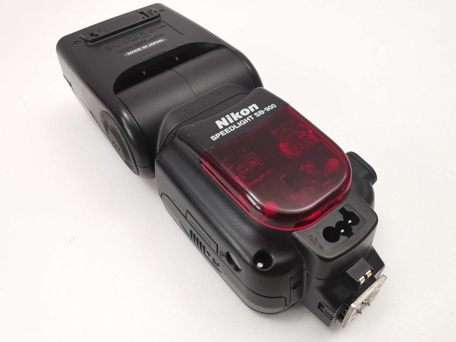 Nikon Speedlight SB-900 в пълен комплект
