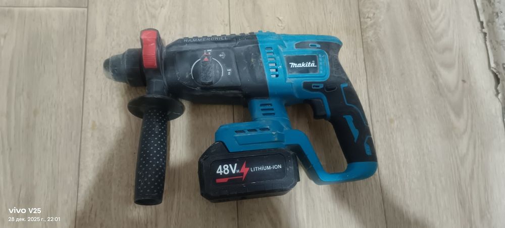 Продам электроиструмент