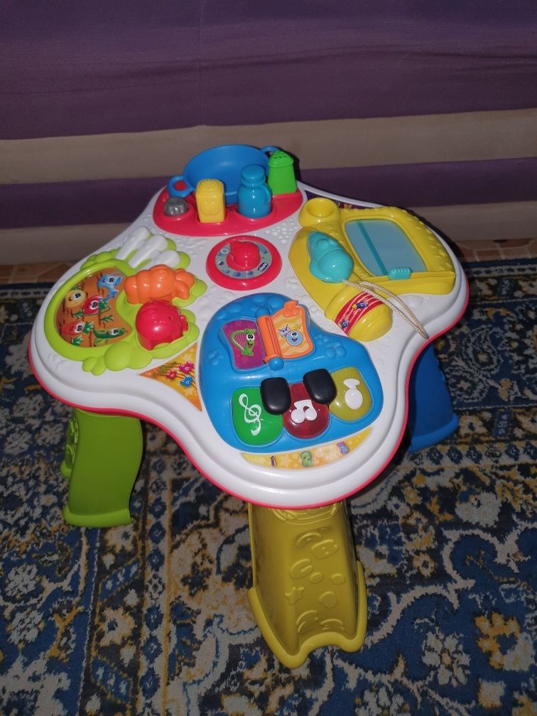 Многофункциональный столик для детей до года до 18 месяцев