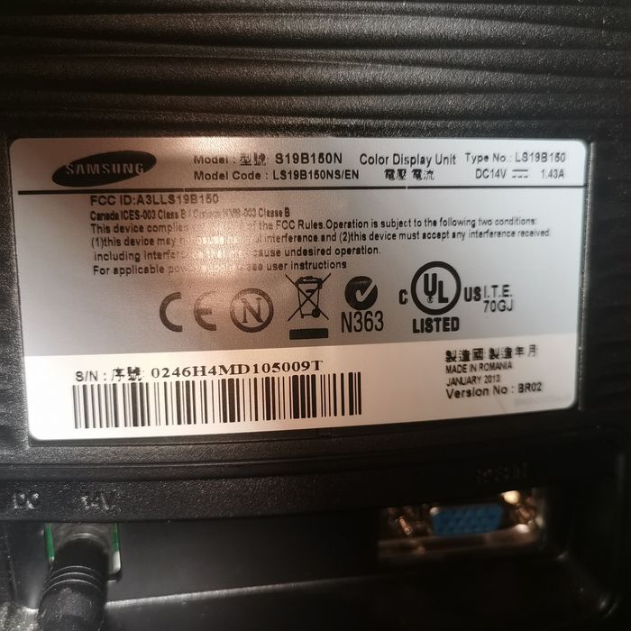 Монитор SAMSUNG  S19B150N