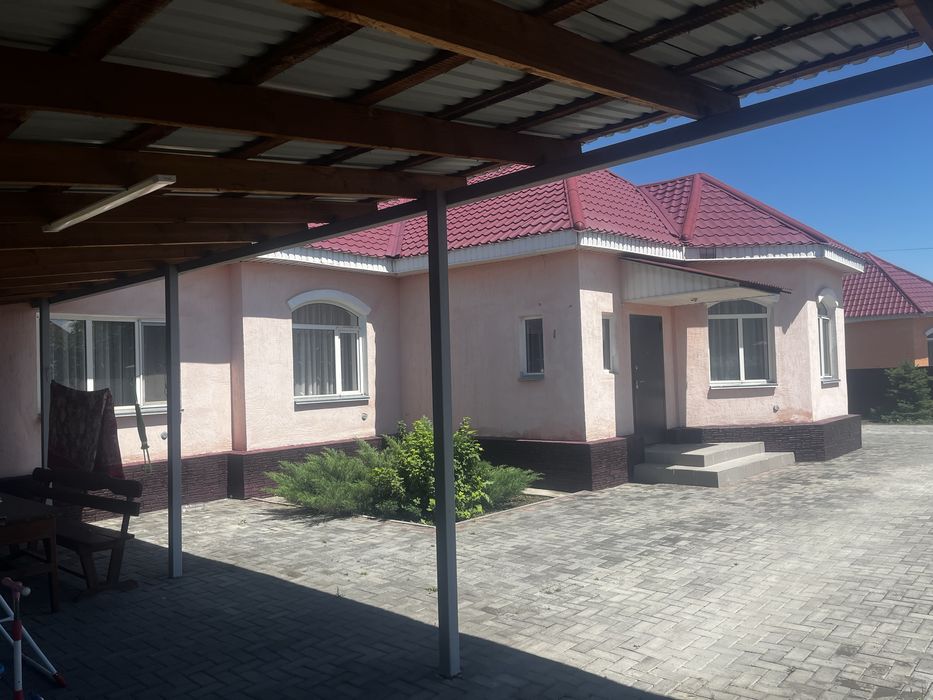 Продам большой дом район СЗЖР