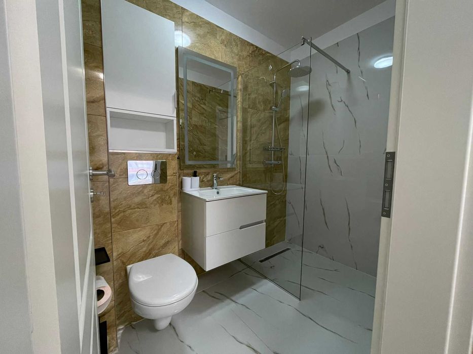 Inchiriez apartament Floresti