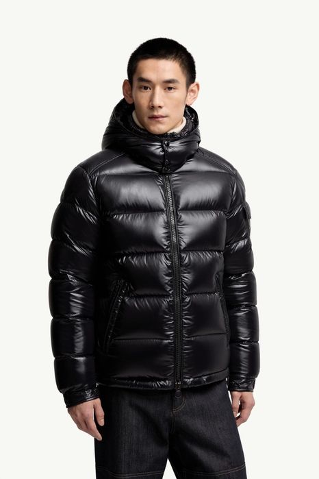 Яке Moncler матирано нови