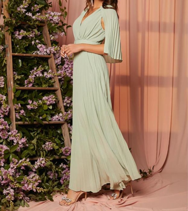 Rochie lunga deosebita, L