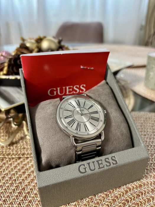 Ceas de damă Guess GUW1148L1