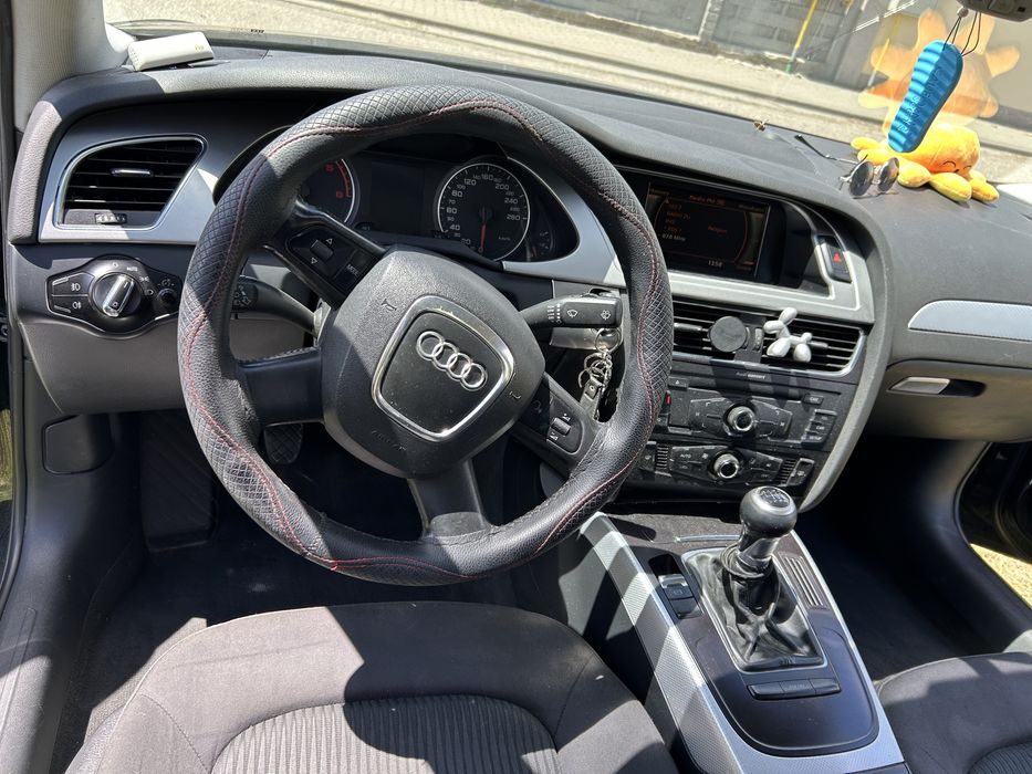 Vand sau schimb audi a4 b8 2009