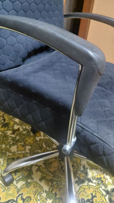 Продам кресло компьютерное